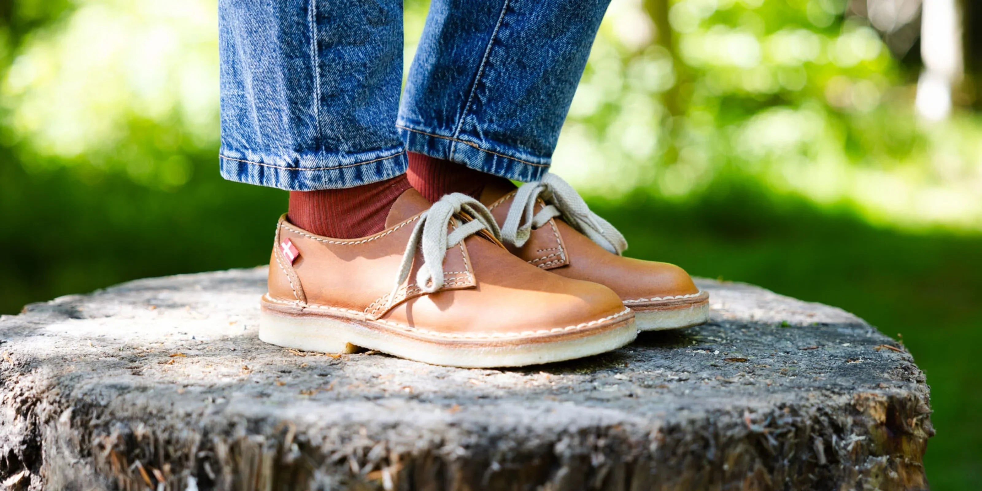 Lace-up shoes